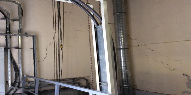 Как проявляется просадка из-за неуплотнённой засыпки?